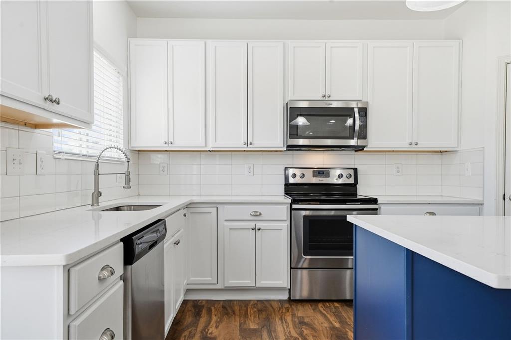 1560 Avalon Creek Road