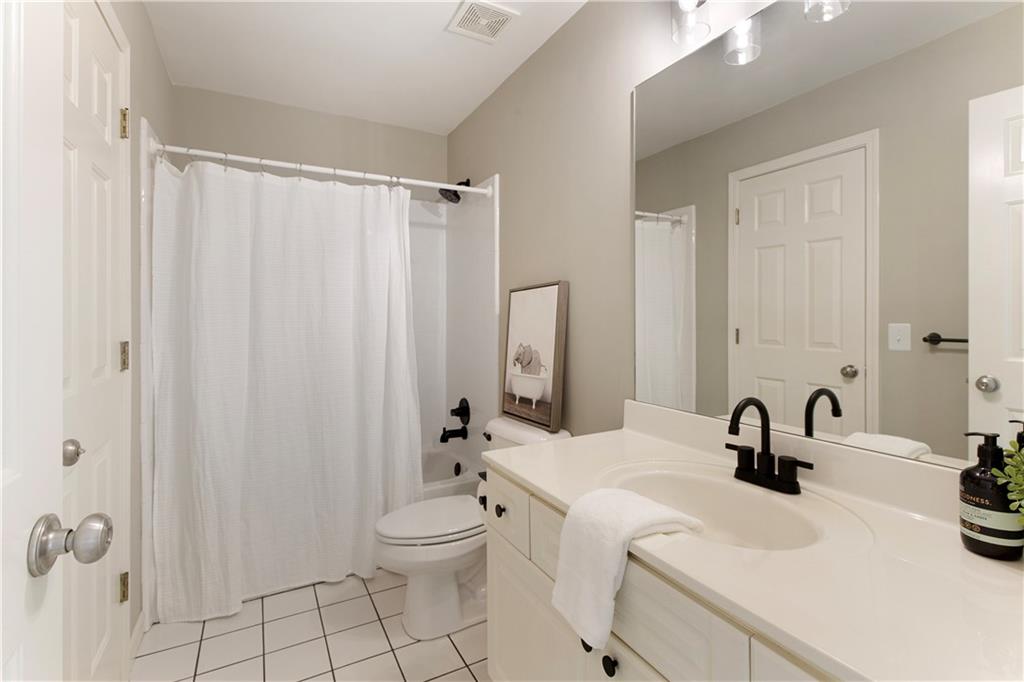4089 Hooch River Trail, Suwanee, Georgia image 40