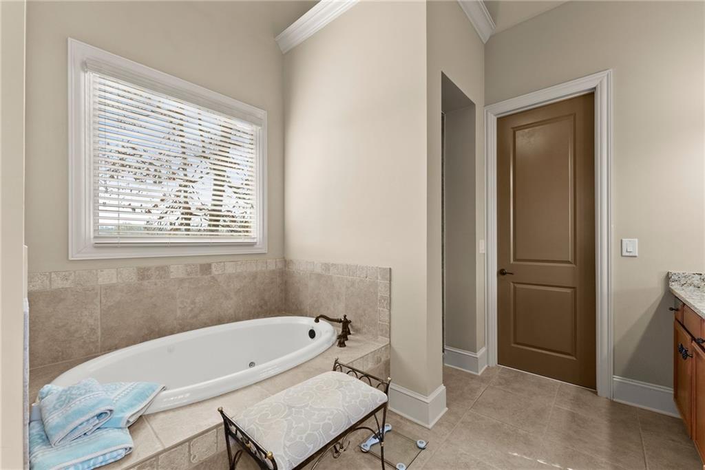 4729 Deer Creek Court, Flowery Branch, Georgia image 31