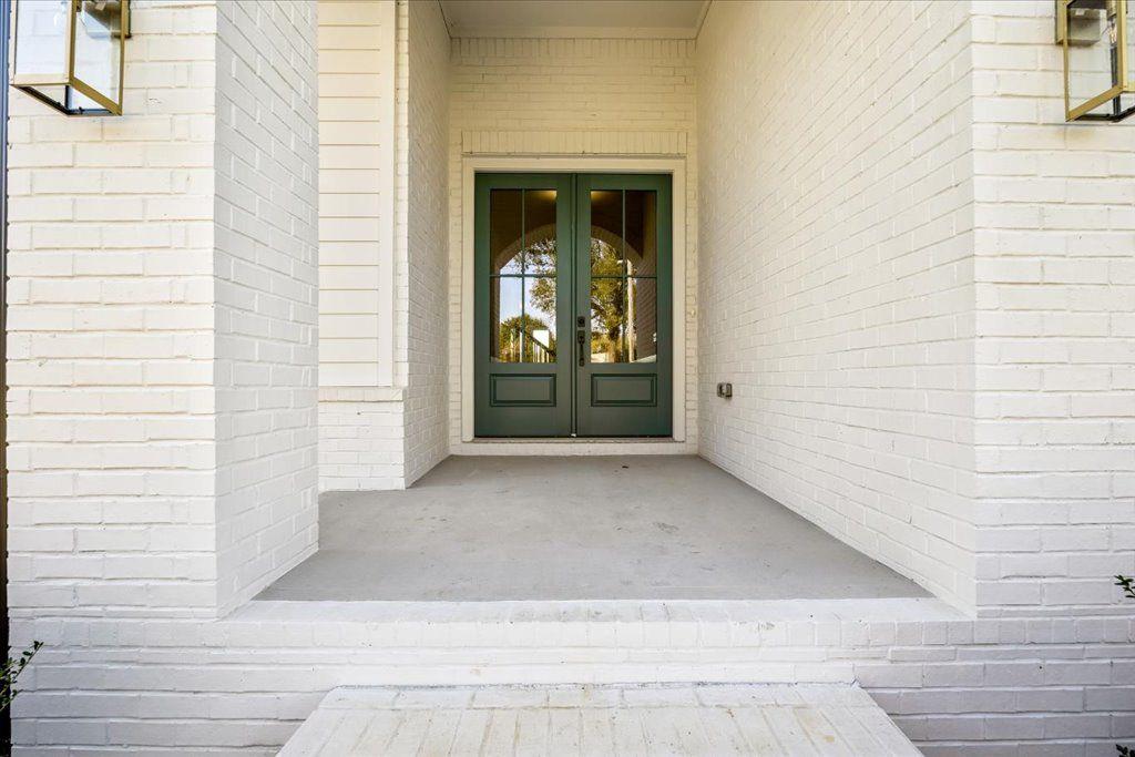 6490 Mockingbird Road