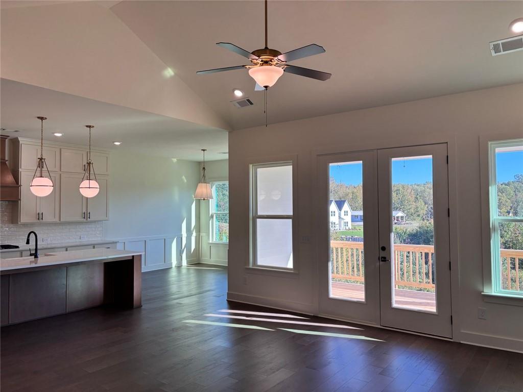 6490 Mockingbird Road