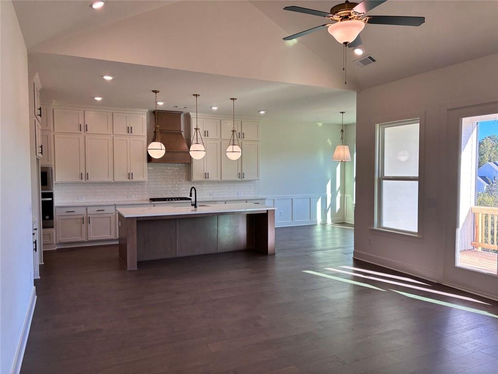 6490 Mockingbird Road