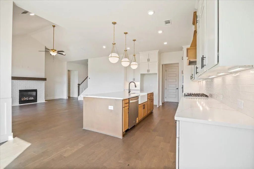 Cumming, Georgia 30028, United States, 4 Bedrooms Bedrooms, ,4 BathroomsBathrooms,Residential,Active,115803