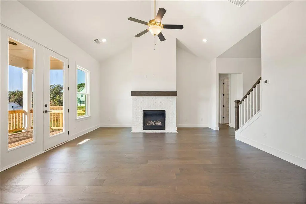 Cumming, Georgia 30028, United States, 4 Bedrooms Bedrooms, ,4 BathroomsBathrooms,Residential,Active,115803