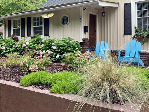 Photo of 721 Berne Street SE, Atlanta, GA 30312 (MLS # 7747413)