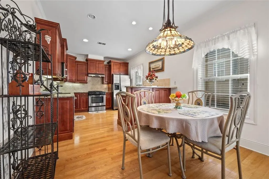 McDonough, Georgia 30253, United States, 7 Bedrooms Bedrooms, ,5 BathroomsBathrooms,Residential,Active,252001