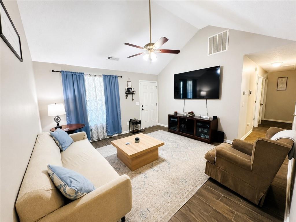 7235 Hummingbird Lane