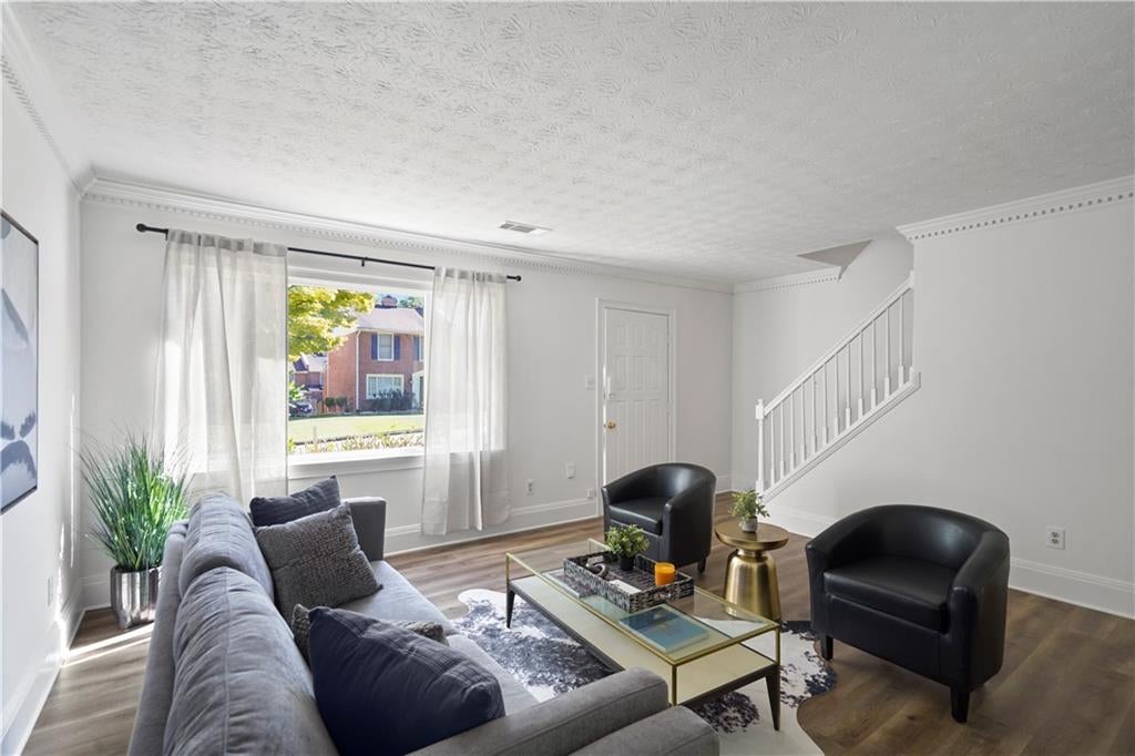6097 Queen Anne Court
