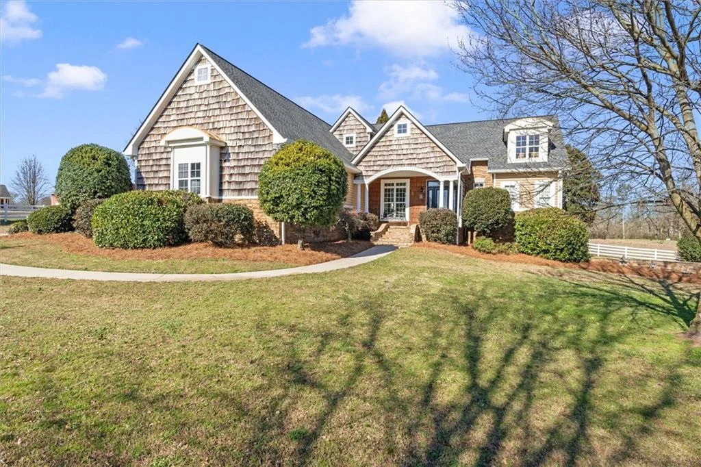 220 Mckenzie Bridge Road