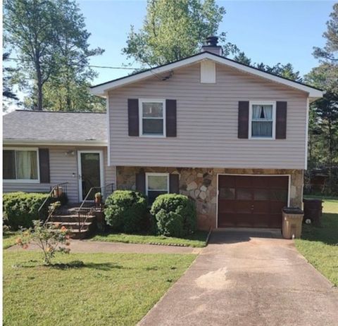 182 Iris Court Riverdale GA 30274