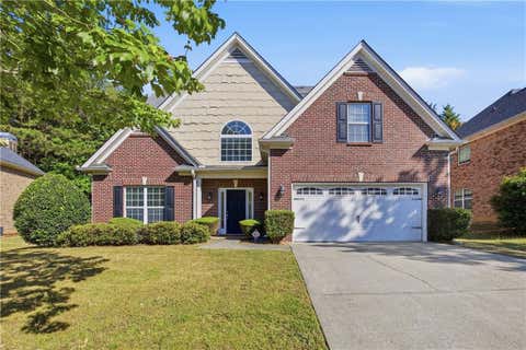 Homes For Sale - 910 Park Knoll Court<br/> Lawrenceville, GA 30043