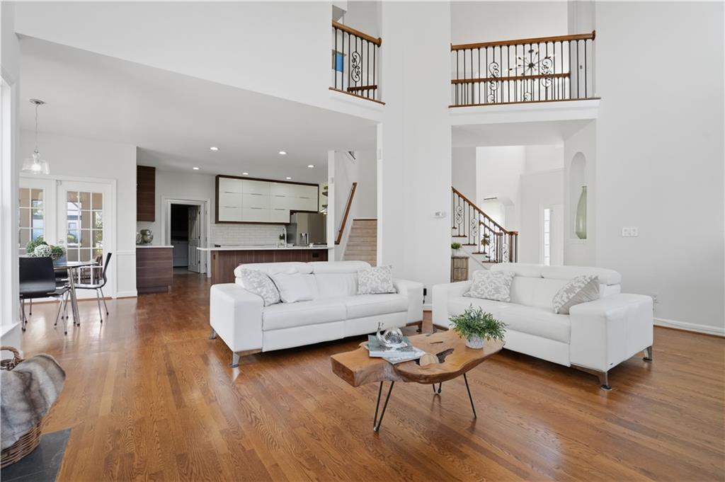 12350 Broadleaf Lane