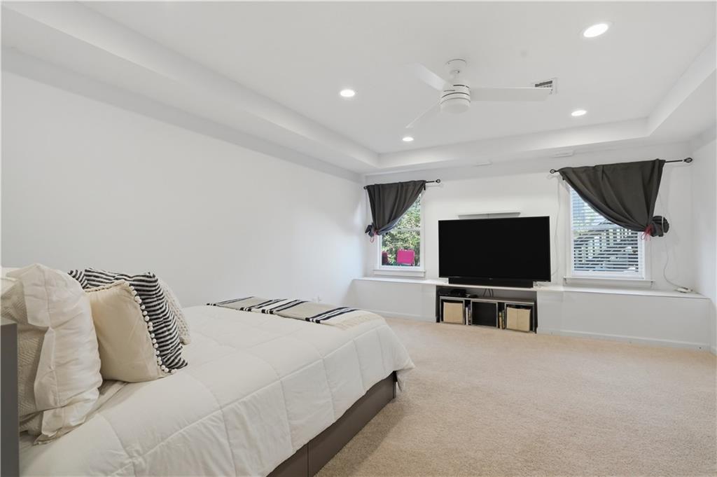 12350 Broadleaf Lane