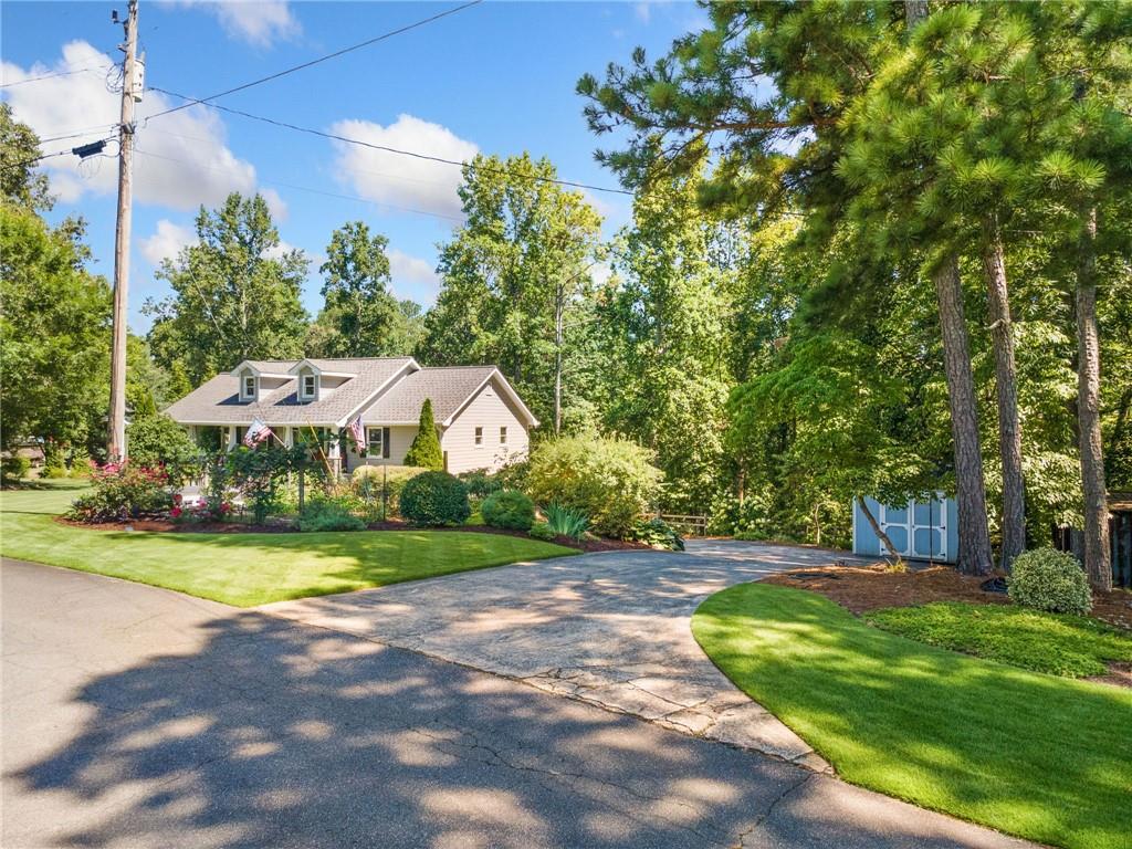 230 Williams Lane