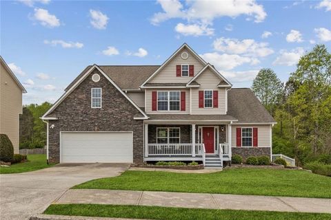 Homes For Sale - 730 Colt Shoals Lane<br/> Auburn, GA 30011