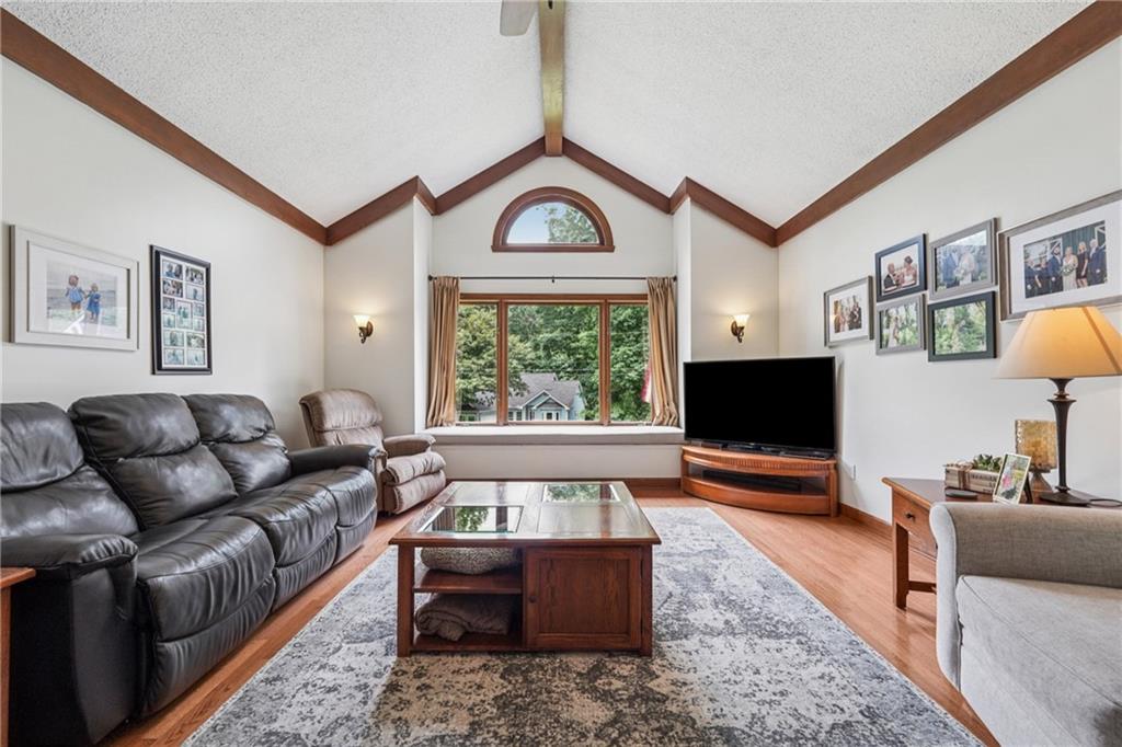 Brentwood Hills - Residential