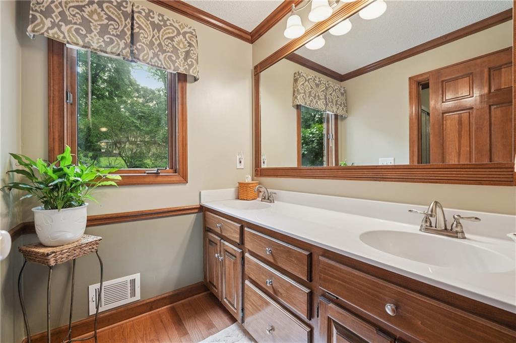 Brentwood Hills - Residential