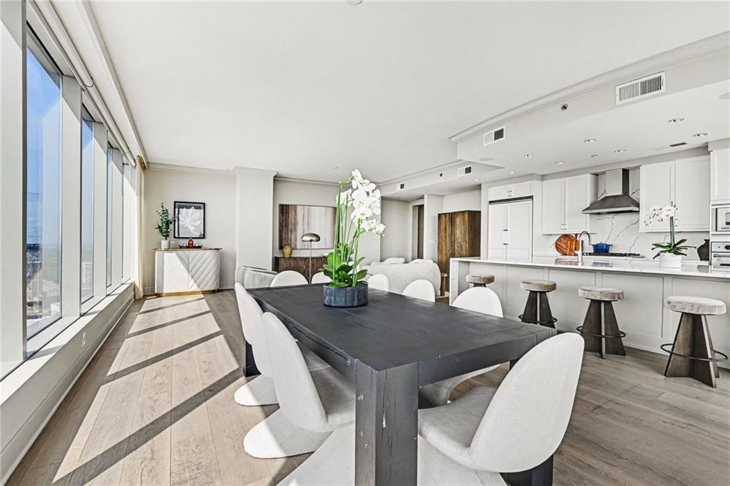 3630 Peachtree Road NE 2604