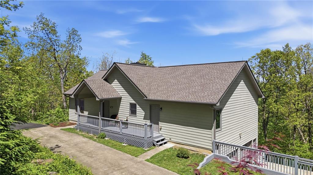 3326 Monument Road