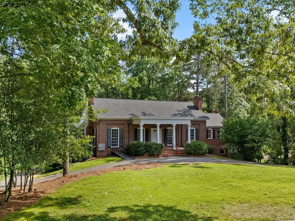 21 Rockridge Road