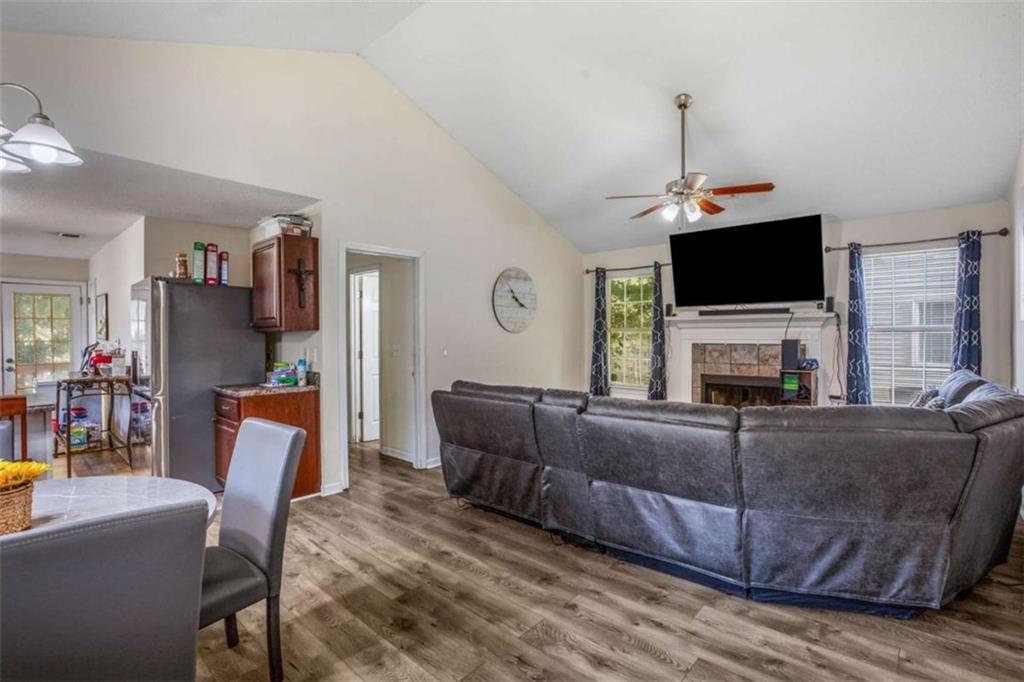 1286 Waterton Trail