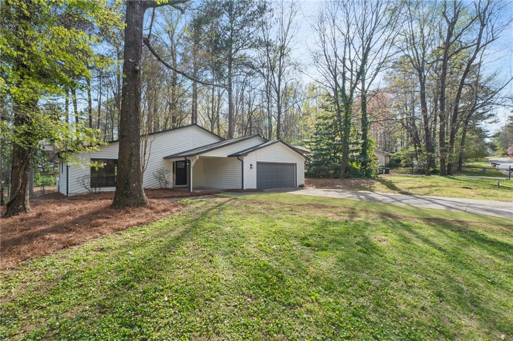 1203 Wade Green Circle, Acworth, Georgia image 2