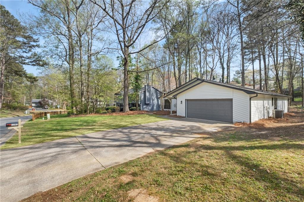 1203 Wade Green Circle, Acworth, Georgia image 3