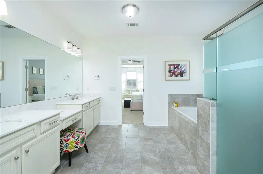 Alpharetta, Georgia 30004, United States, 5 Bedrooms Bedrooms, ,5 BathroomsBathrooms,Residential,Active,117567