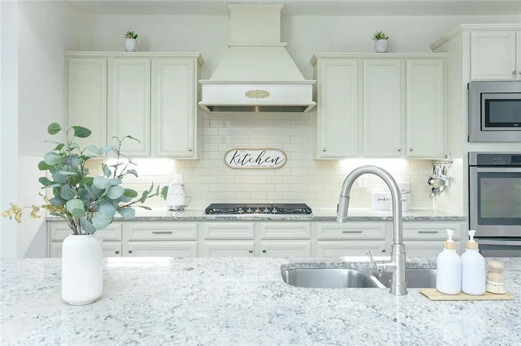 Alpharetta, Georgia 30004, United States, 5 Bedrooms Bedrooms, ,5 BathroomsBathrooms,Residential,Active,117567