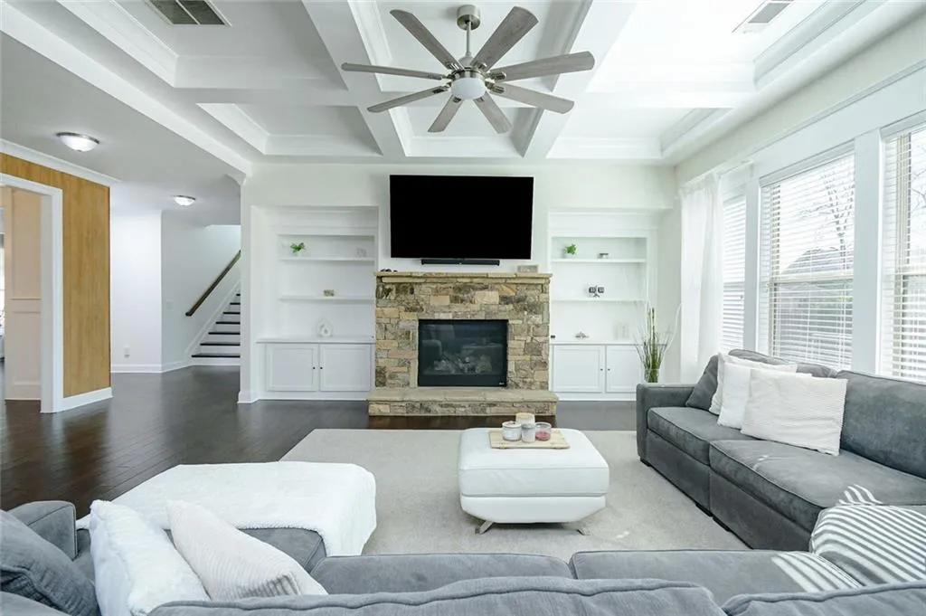 Alpharetta, Georgia 30004, United States, 5 Bedrooms Bedrooms, ,5 BathroomsBathrooms,Residential,Active,117567