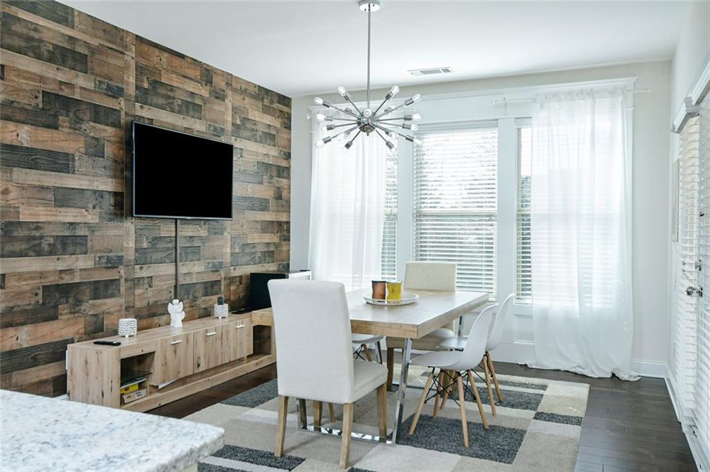 BLACKWELL MANOR - Residential