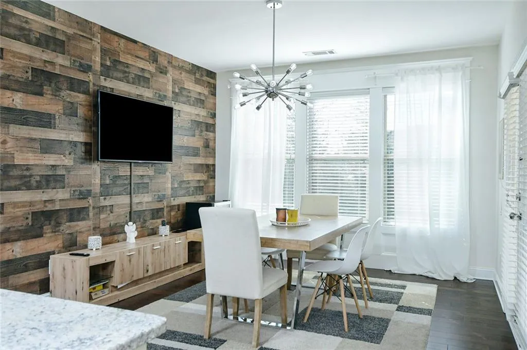 Alpharetta, Georgia 30004, United States, 5 Bedrooms Bedrooms, ,5 BathroomsBathrooms,Residential,Active,117567