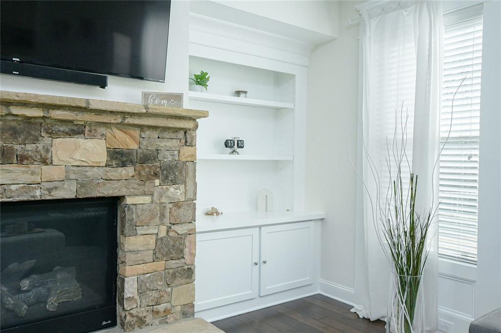 BLACKWELL MANOR - Residential