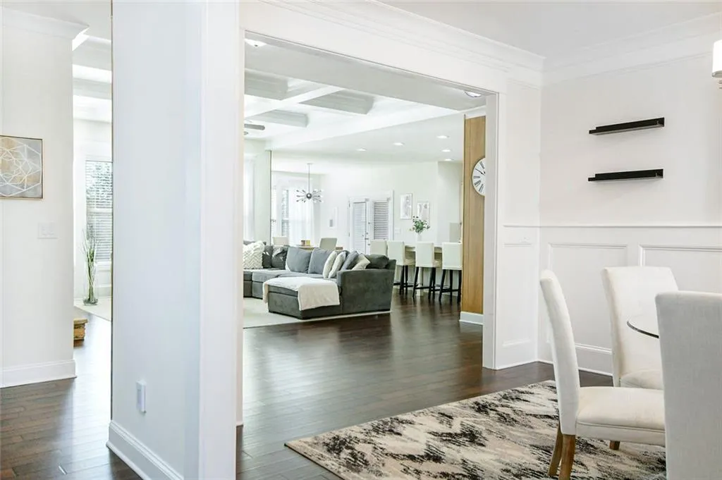 Alpharetta, Georgia 30004, United States, 5 Bedrooms Bedrooms, ,5 BathroomsBathrooms,Residential,Active,117567