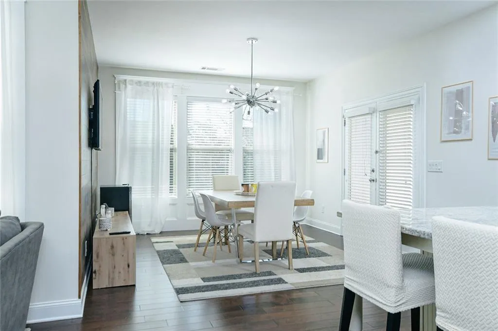 Alpharetta, Georgia 30004, United States, 5 Bedrooms Bedrooms, ,5 BathroomsBathrooms,Residential,Active,117567