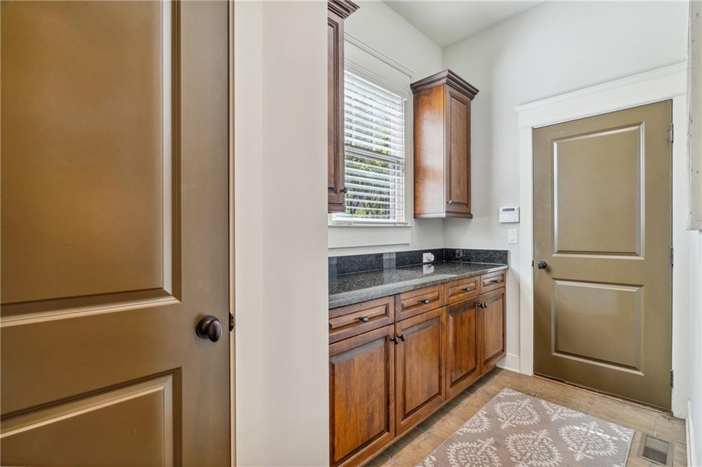 4541 Gateway Court, Smyrna, Georgia image 27