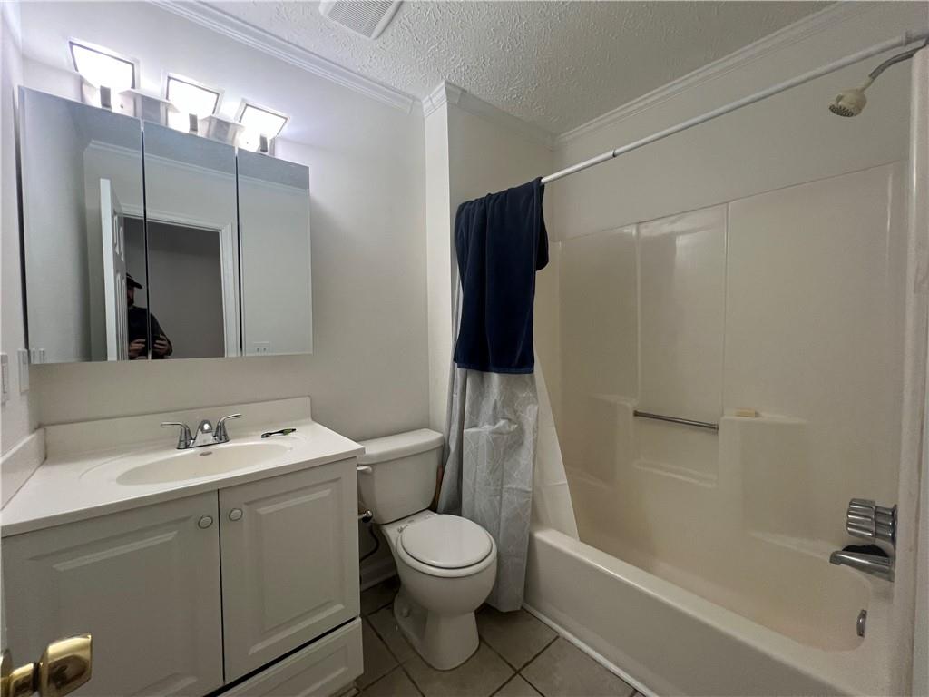 5030 Sumit Wood Drive, Kennesaw, Georgia image 14
