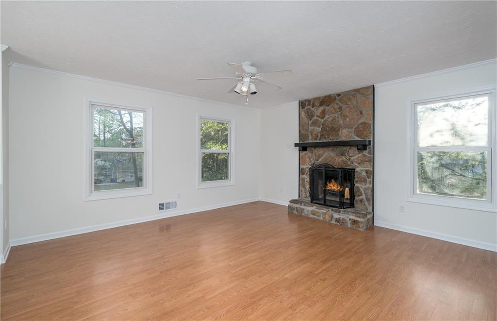 5030 Sumit Wood Drive, Kennesaw, Georgia image 7