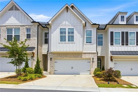 Townhouse For Sale - 1244 Wintergreen Way<br/> Cumming, GA 30041