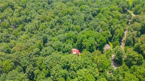 A home in Dahlonega