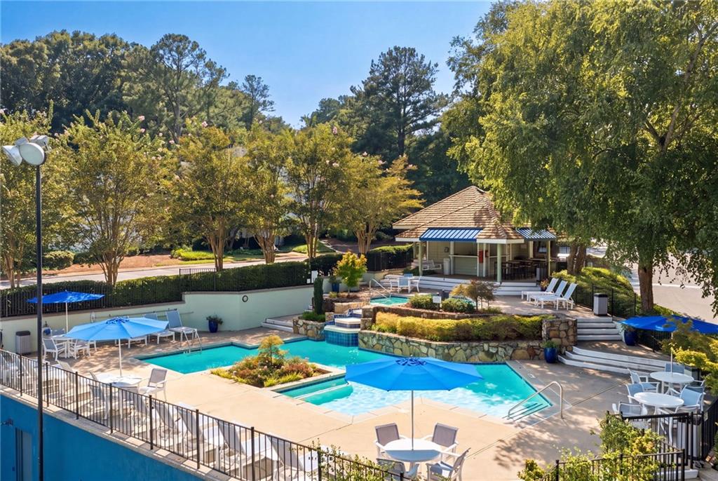 711 Glenleaf Drive