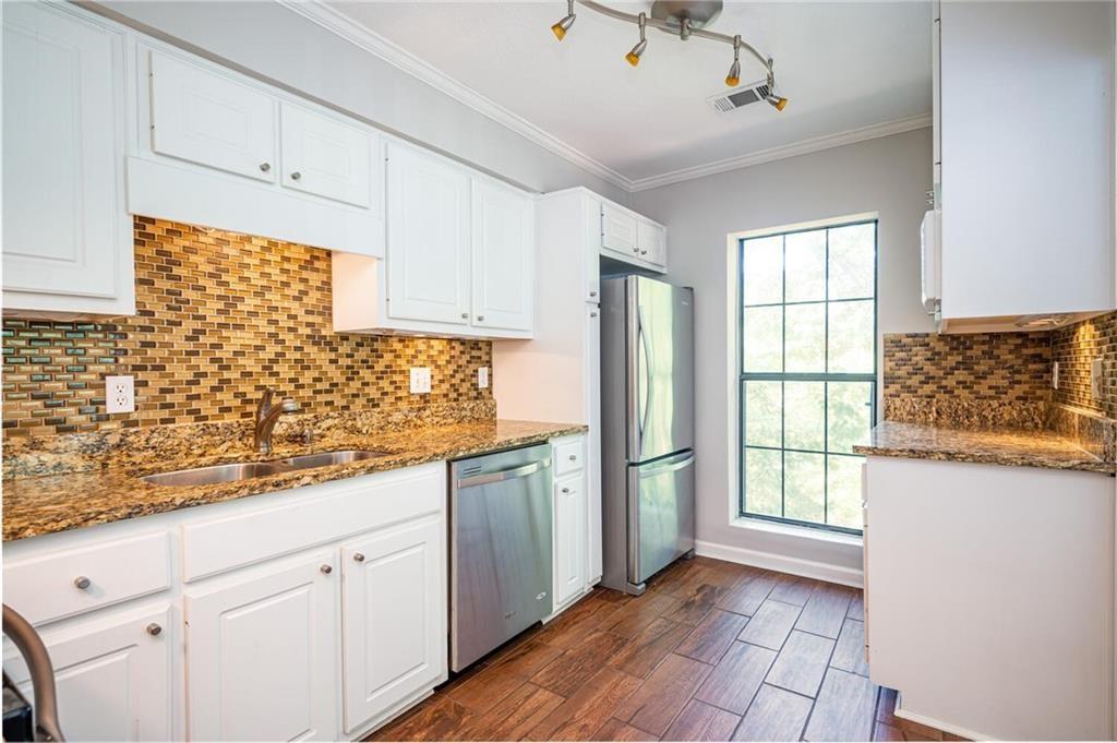 26202 Plantation Drive NE 202