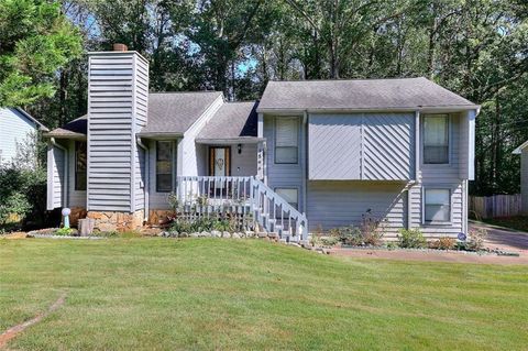 Photo of 4596 MOSSY Lane NW, Lilburn, GA 30047 (MLS # 7660045)