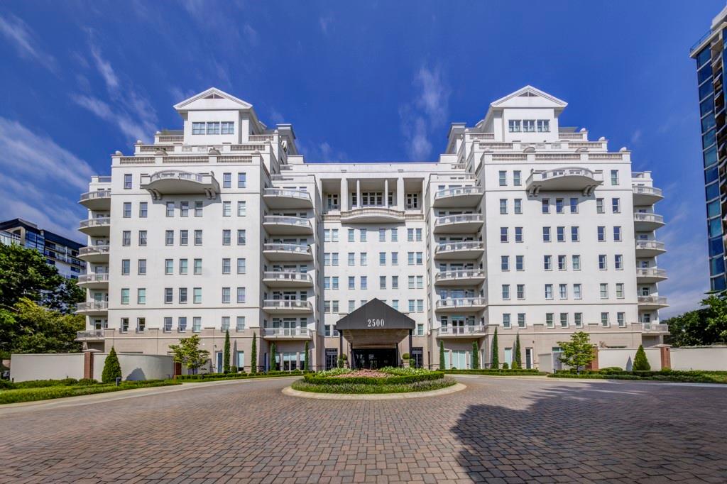 2500 Peachtree Road NW 606N