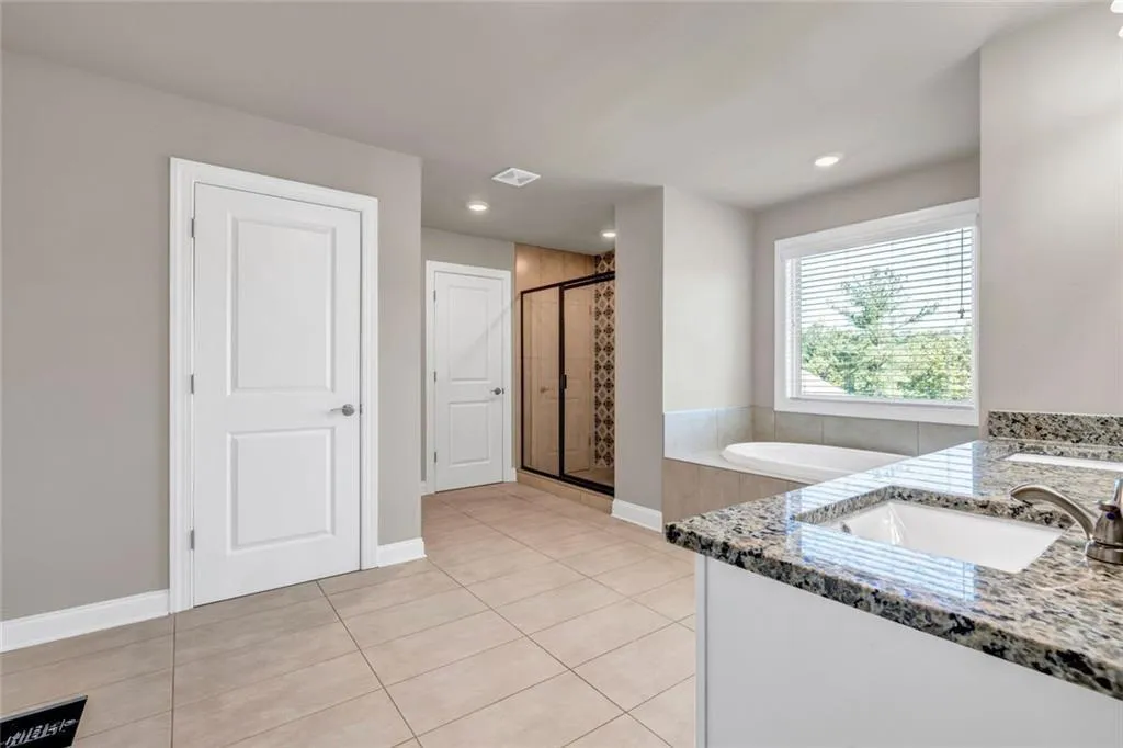 Douglasville, Georgia 30135, United States, 5 Bedrooms Bedrooms, ,3 BathroomsBathrooms,Residential,Active,226497