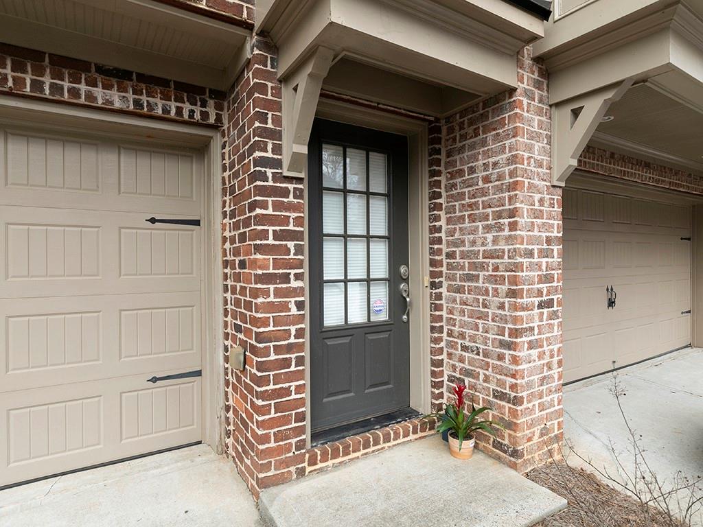 272 Blue Pointe Court, Suwanee, Georgia image 2