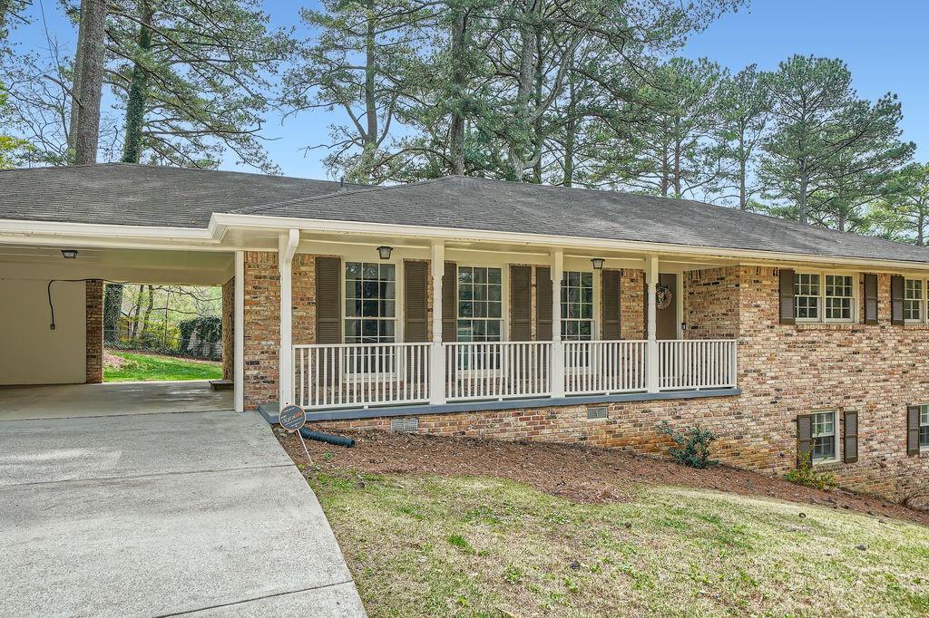 4089 Menlo Drive, Tucker, Georgia image 3