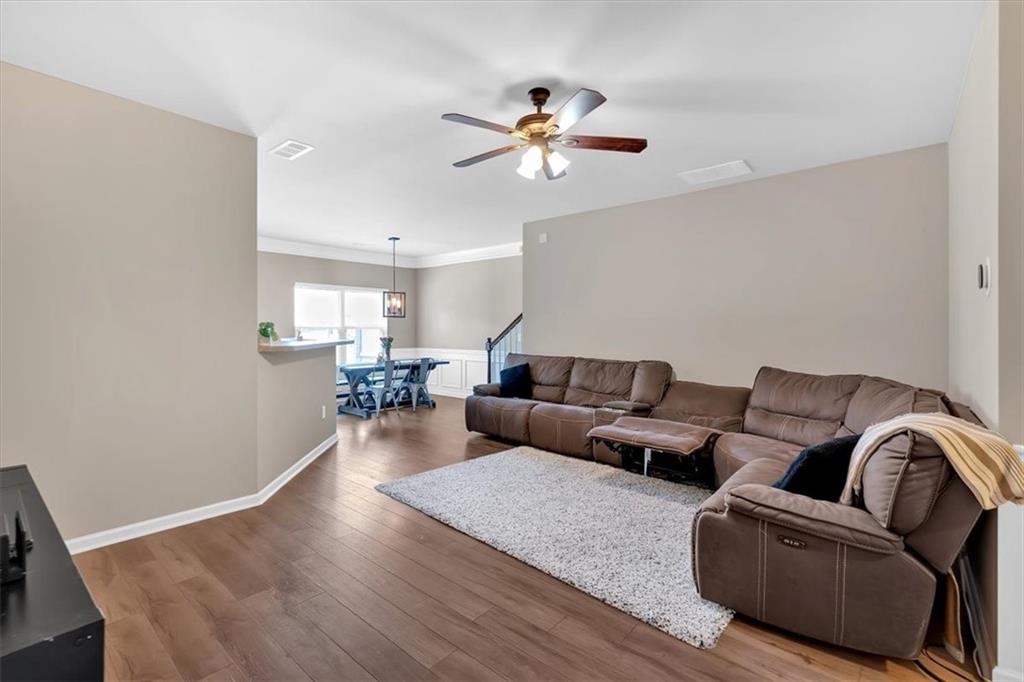 635 Oakside Place, Acworth, Georgia image 6