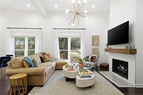 201 Brandywine Circle Atlanta GA 30350