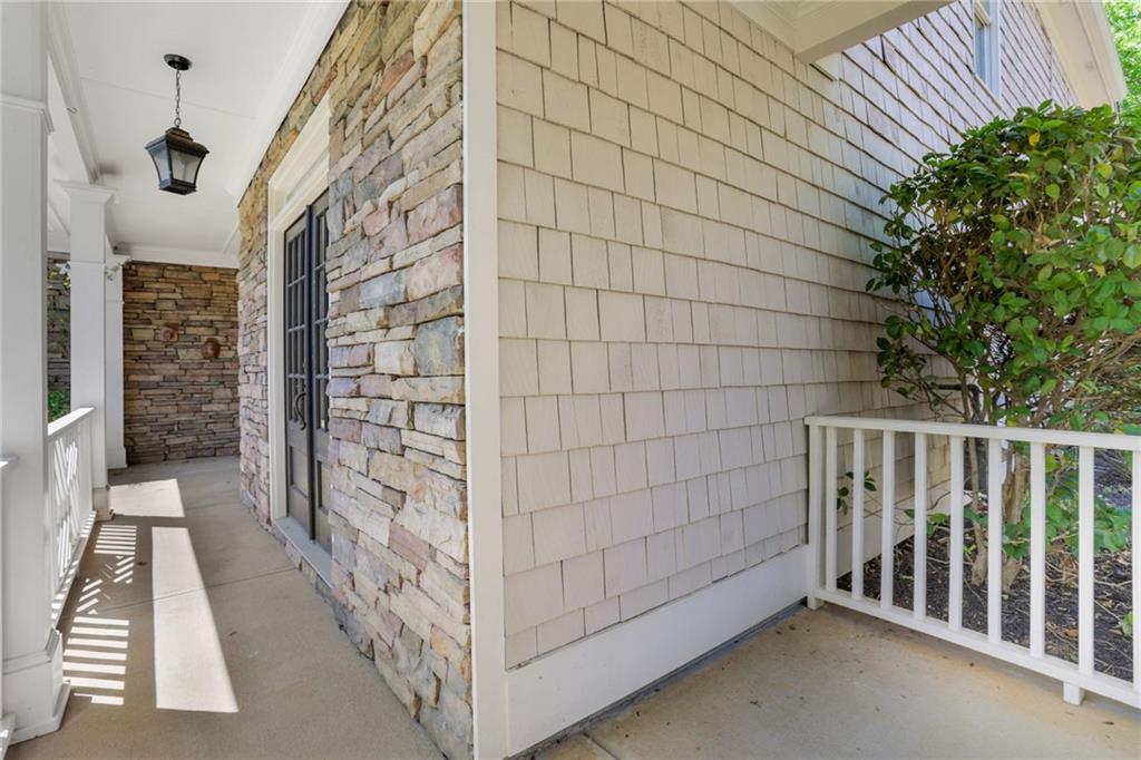 3609 Summit Oaks Drive NE